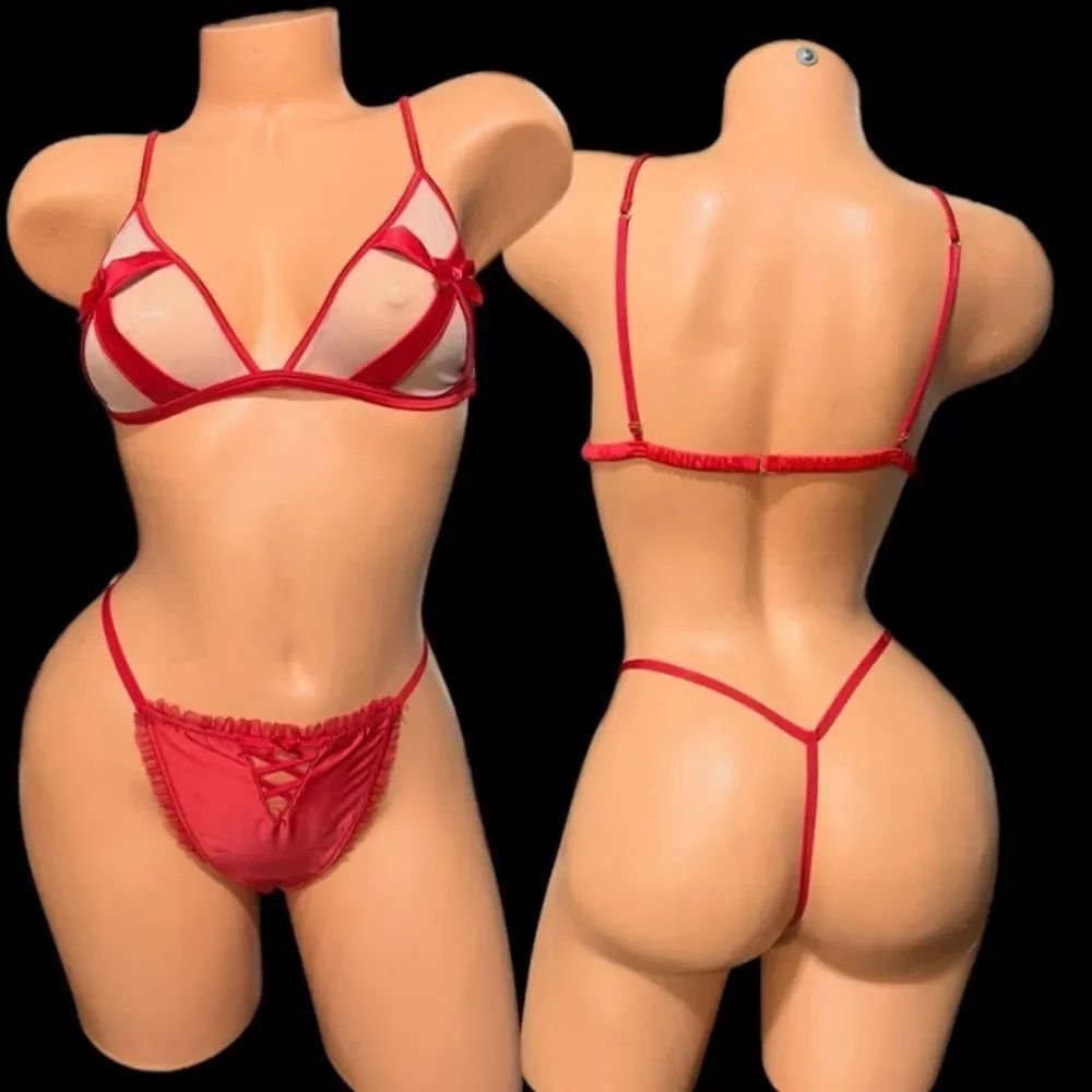 Victoria’s Secret Set Sexy mesh & bows bralette & Dream Angels 
V string Red L